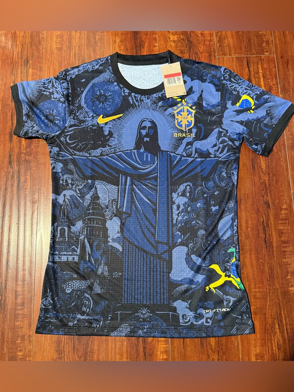 Brazil Christ the Redeemer Soccer Jersey 2025 Brand New w/tags Sz Lrg Men’s Read